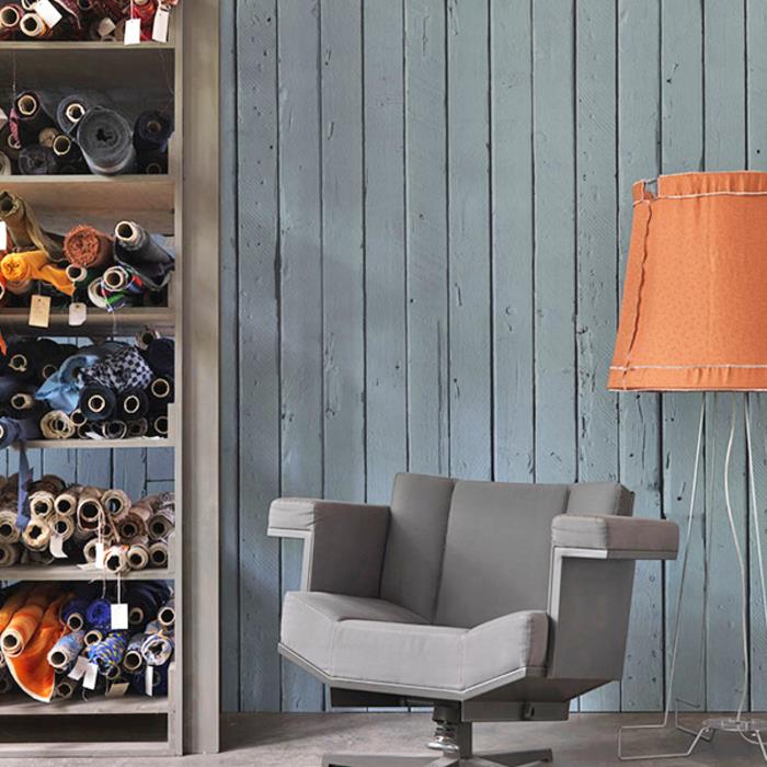 trendit huonekalut dutsch design viikko suunnittelija studio piet hein eek retro tuoli harmaa seinäverhous puu