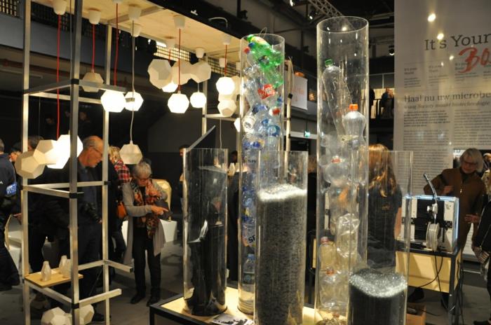 trendit huonekalut dutsch design week geometriset varjostimet muovipullot deco