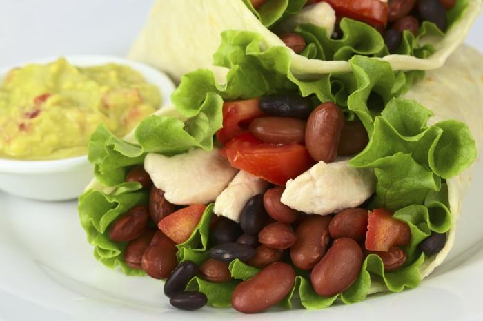 ruoka yhdistämällä ravitsemus syömisjärjestelmä guacamole vihreät salaattipavut tomaatit kanan rintafilee