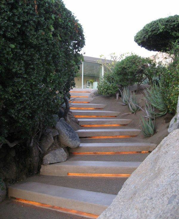 portaiden valaistus puutarhassa