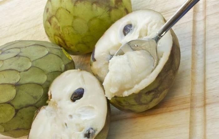 eksoottiset hedelmät cherimoya