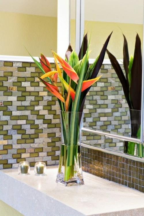 trooppinen asetus kotiin lasimaljakko kukat seinäpeili