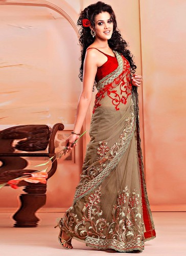 Den beige farvede netbroderi Saree