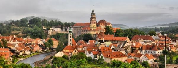 Tšekin tasavalta matkustaa loma Tšekin tasavallassa