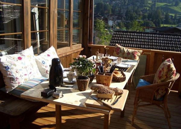 loma -asunnot Sveitsin Alpeilla aurinkoinen