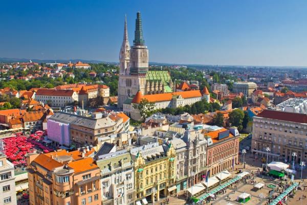 matkakohteet Eurooppa zagreb city panorama market cathedral