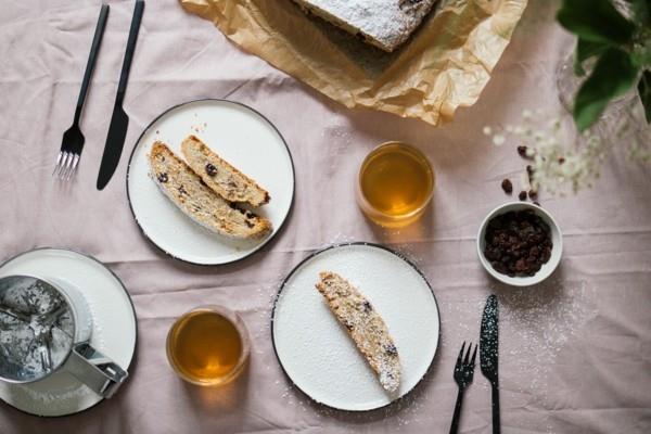 vegaaninen christstollen -resepti marsipaanilla