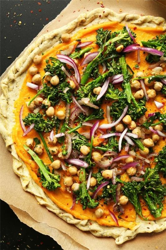 kasvissyöjäpizzan täytteet ideoita kikherneet parsakaali