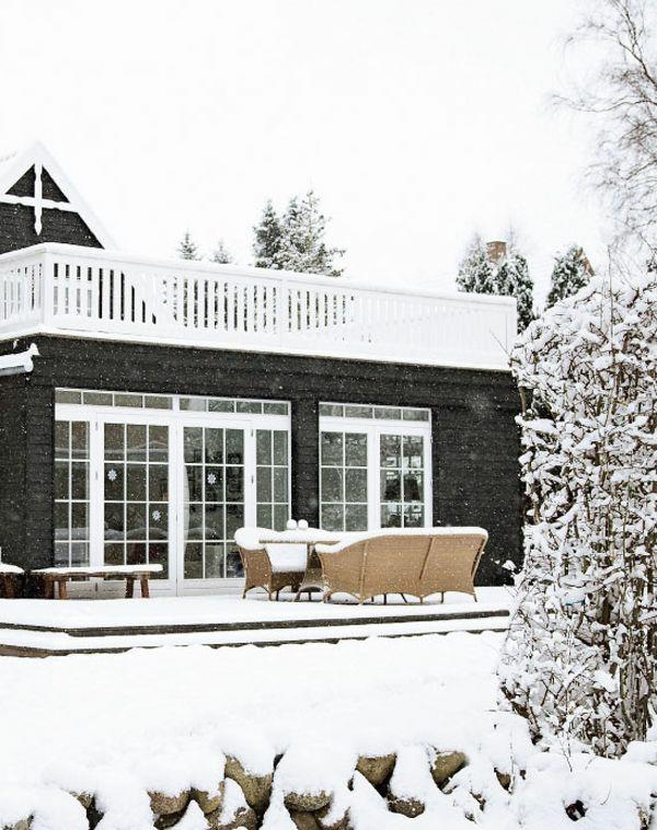 veranta talvipuutarha puulattia terassi perustaa terassi suunnittelu lumi rottinkikalusteet