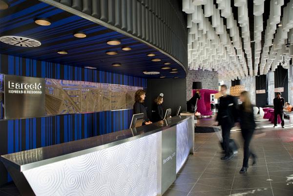 yhdistetyt värit barcelo raval hotel espanja