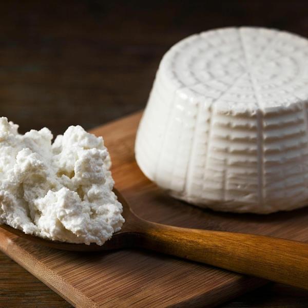 erilaisia ​​juustoja ricotta