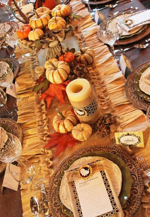monet kurpitsat koristeelliset kynttilät kiinteät posliini astiasto ideoita pöytäkoristeiksi syksyllä