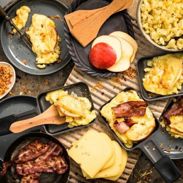 monia ainesosia raclette -ideoita
