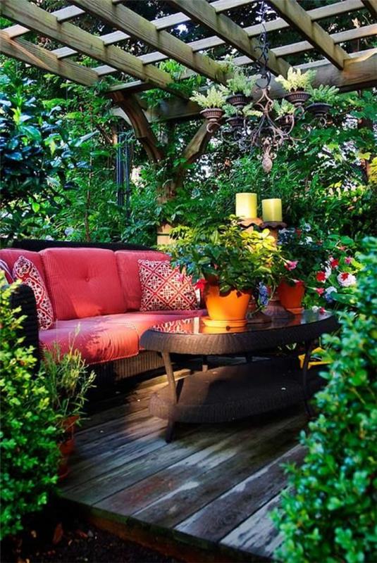 etupihan suunnittelu sohva puutarhapöydän kasvit