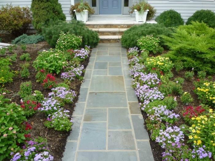 Tee etupihoista helppohoitoisia kivestä valmistettuja puutarhapolkuja on helpompi hoitaa