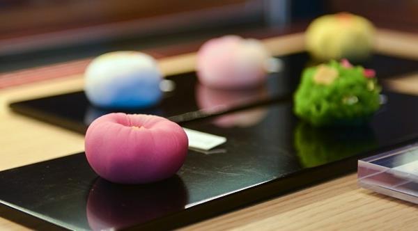 wagashi japanilaisia ​​makeisia
