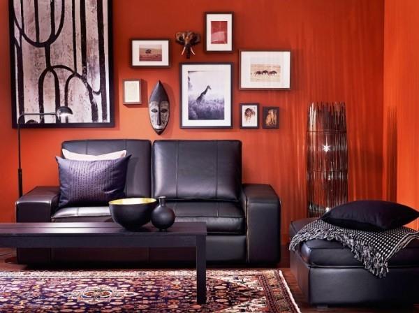 seinä punaisen ja oranssin värin välillä olohuone