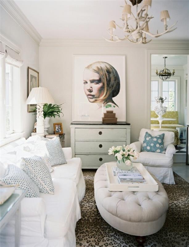 seinämaalaukset olohuone matto leopardikuvio valkoinen sohva