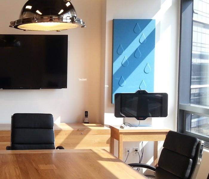 seinäkoriste akustiset paneelit parantavat toimiston huoneakustiikkaa