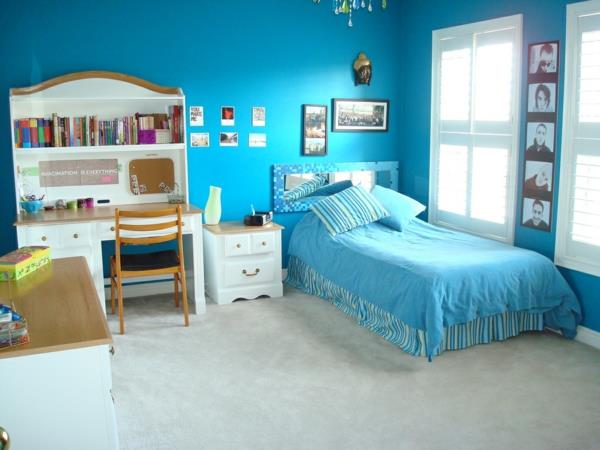 seinän suunnittelu sininen seinäväri poikien huone valkoinen sisustus