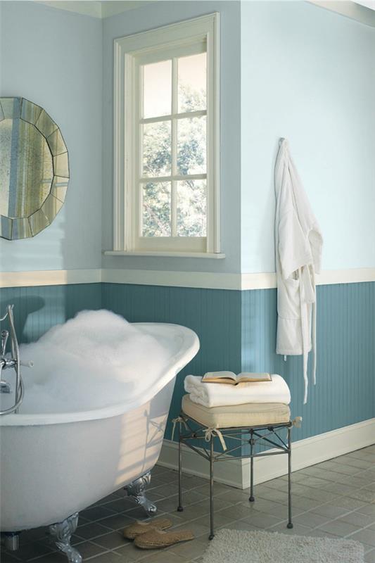 seinän väri kylpyhuone sininen valo pastellisävyt vapaasti seisova kylpyamme