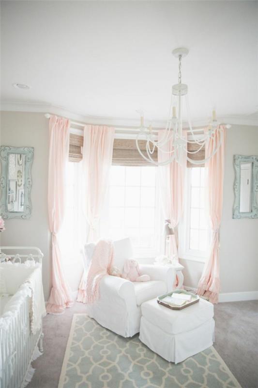 seinän väri vaaleanharmaat verhot vaaleanpunainen vauvahuone tyttöjen huone