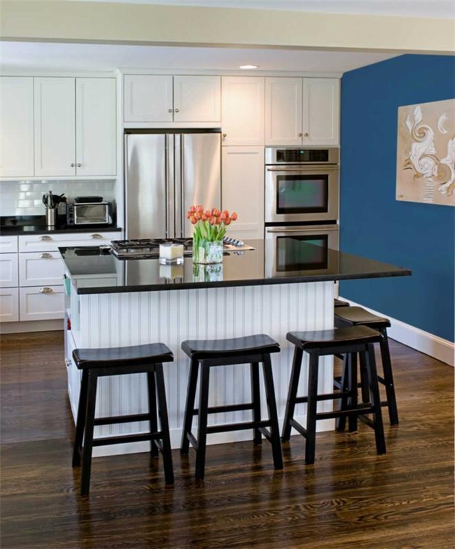 seinän väri keittiö sininen aksentti seinä valkoiset seinät keittiösaari