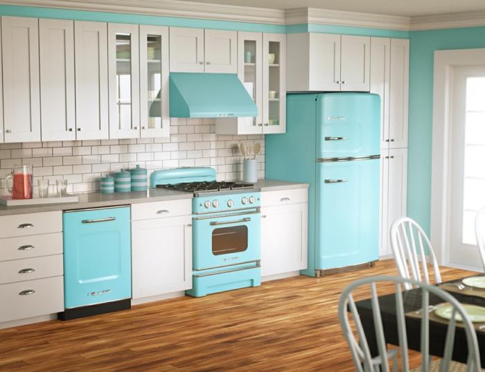 maalaa seinät ideoita keittiö siniset seinät sininen keittiökalusteet ruokapöytä
