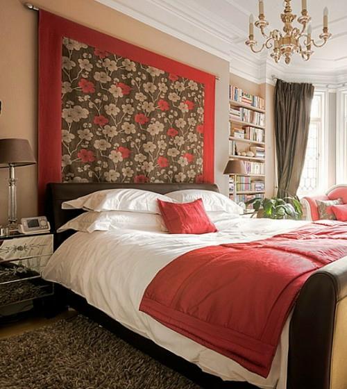 seinäkuvio kukat punainen väri englanti makuuhuoneen sisustusideoita