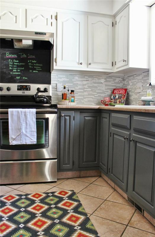 liitutaulu keittiö värillinen matto juoksijat harmaa keittiökaapit