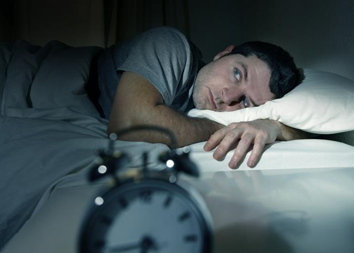 mitä tehdä unettomuutta vastaan ​​vinkkejä terveelliseen uneen