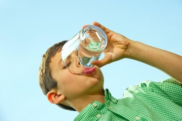 vesitesti tarkista veden laatu juoda terveellistä vettä