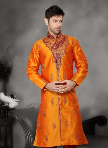 Nyers selyemhímzés Kurta