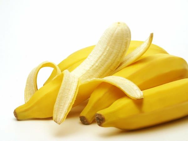 banaanin kuori saa valkoisemmat hampaat