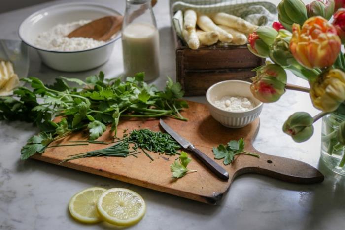 valkoinen parsa reseptit otsikko kastike ruoanlaitto