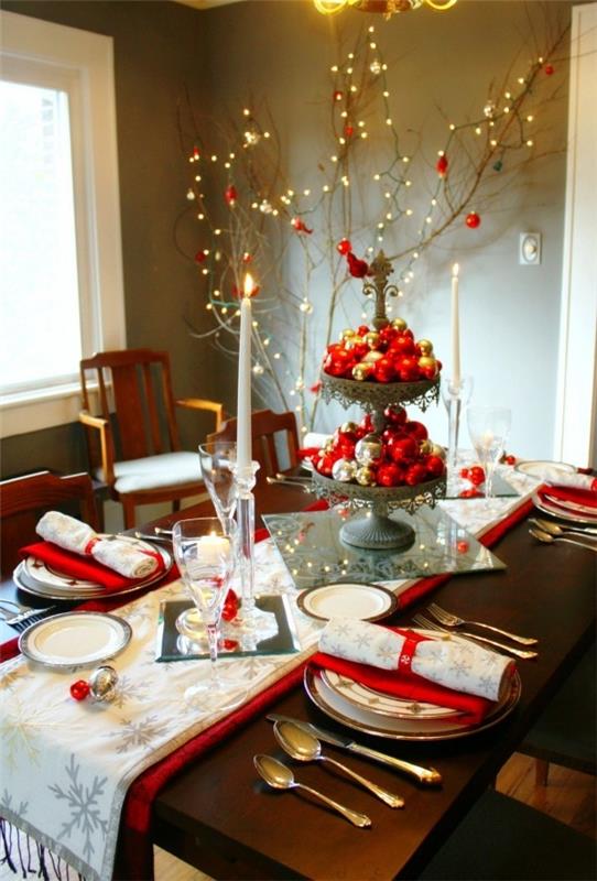 Joulupöydän koristeet puun koristeet
