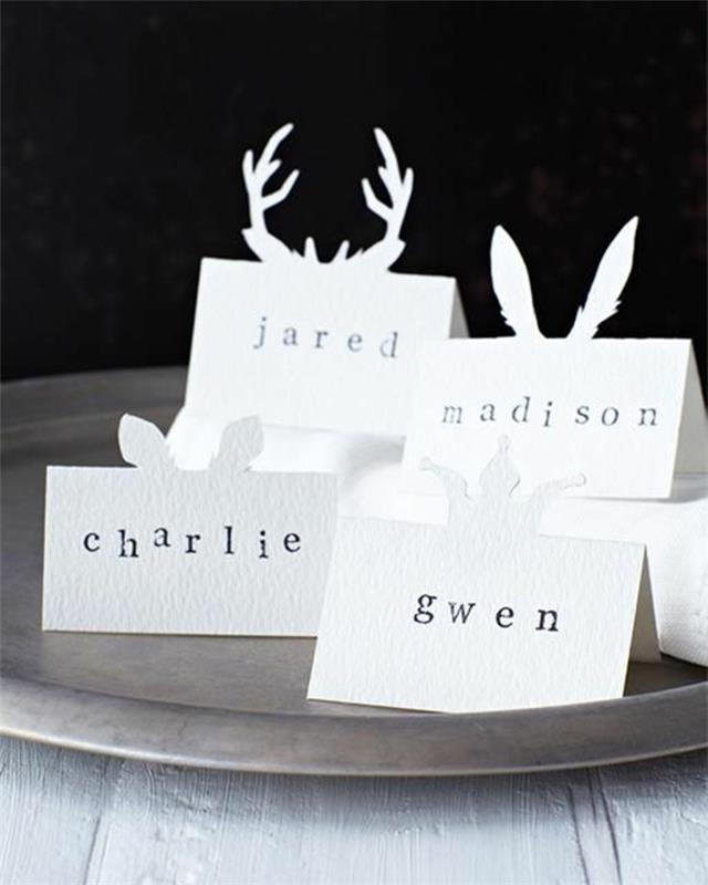 joulupöydän koristeluideoita näppärä paikka kortit paperista