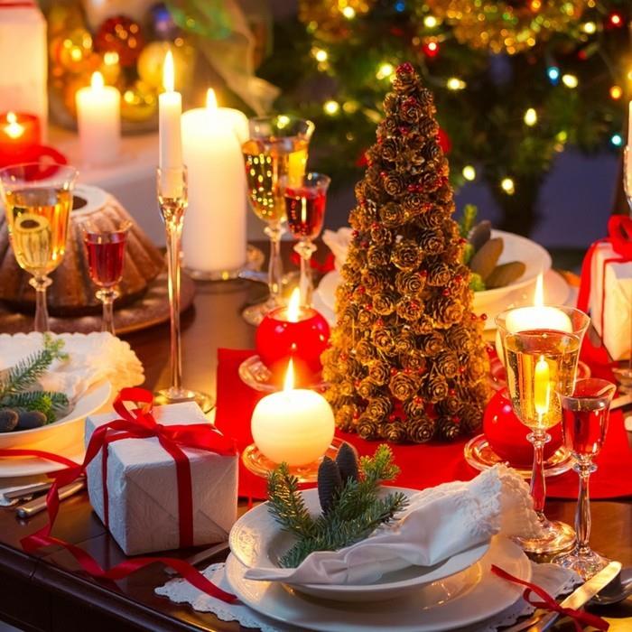 joulupöydän koristeet klassiset sisustusideat