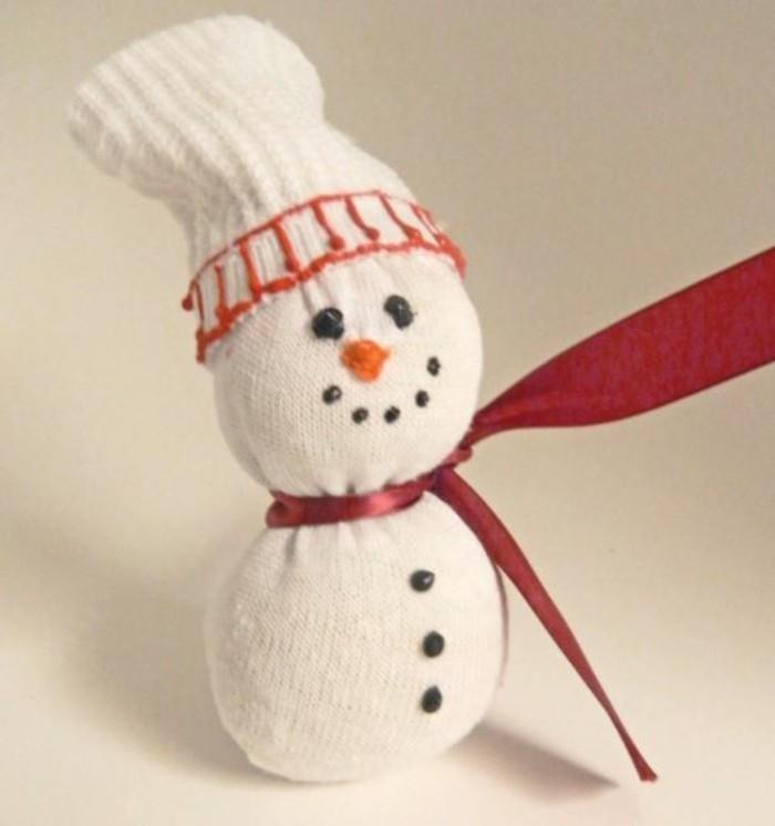 joulua käsitöitä lasten kanssa lumiukko sukka