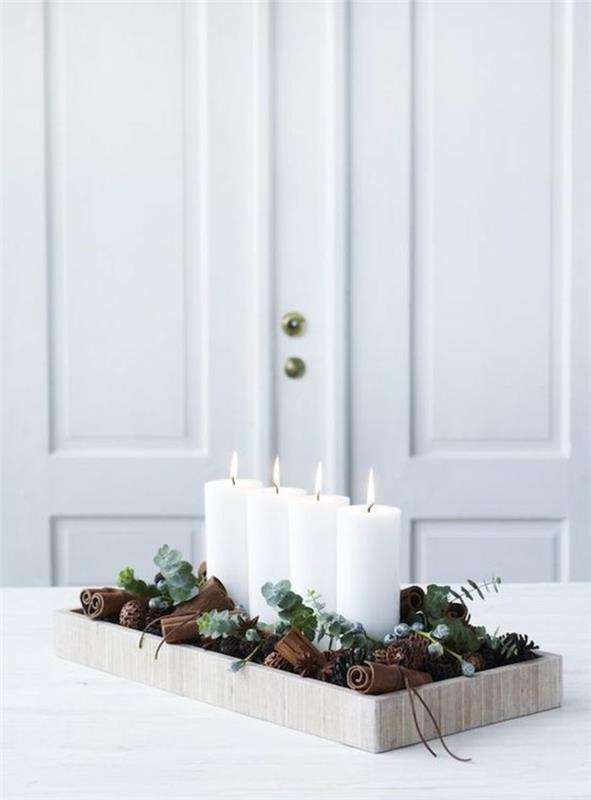 joulukoristeiden diy -ideat pöydän koristelu valkoiset pylväskynttilät adventtikoristelu