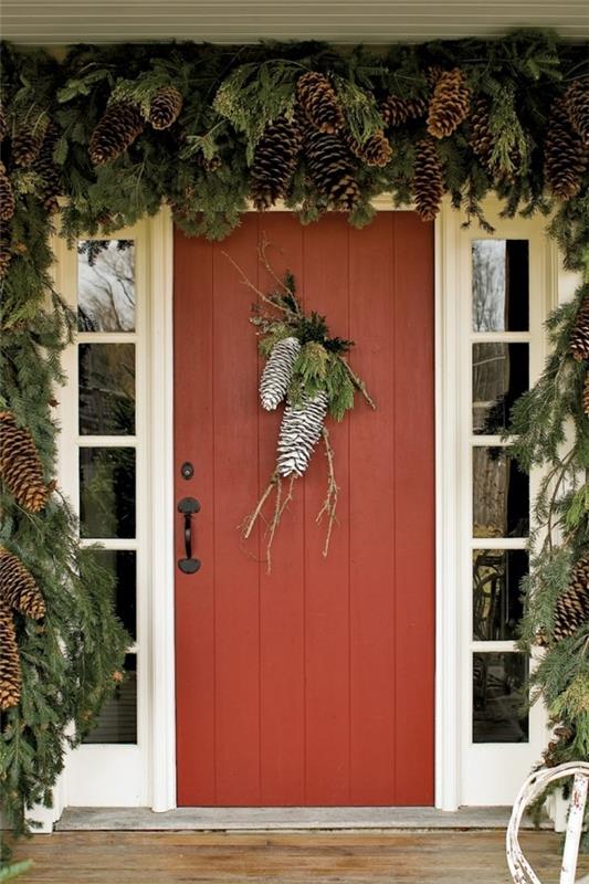 joulukoristeita talon sisäänkäynti hana ovi koristelu joulu seppele