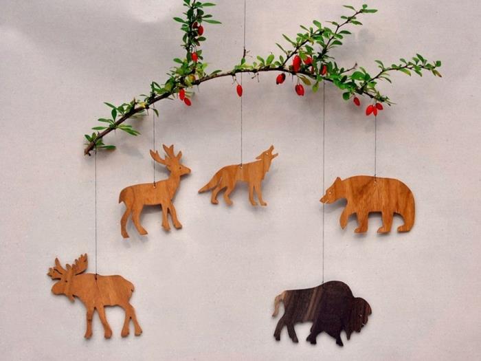 joulukoristeiden ideoita joulukuusi puiset hahmot eläinhahmot joulukuusi deco