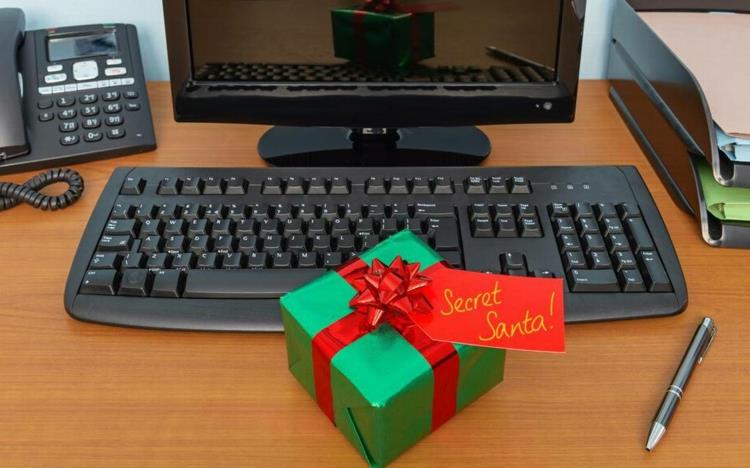 joululahjaideoita yrityslahjoja ostaa tietokonetarvikkeita