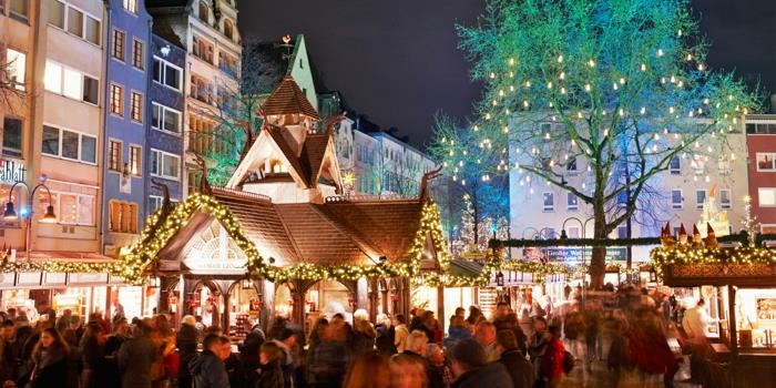 joulumarkkinat Kölnin joulukoristeet kauniit joulumarkkinat gluchwein