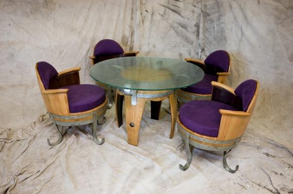 viinitynnyripalkkipöytä lasipaneeli diy huonekalut puinen tynnyri nojatuoli maalaistyylinen
