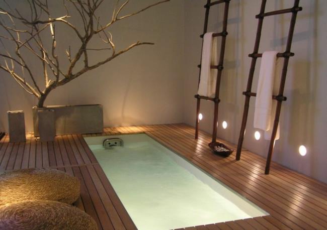 wellness -kylpyamme porealtaalla