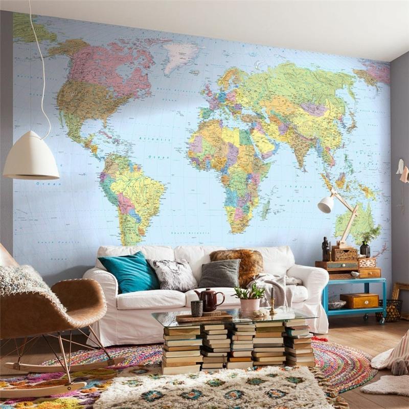 maailmankartan seinä pieni viihtyisä olohuone hieno sohvapöytä