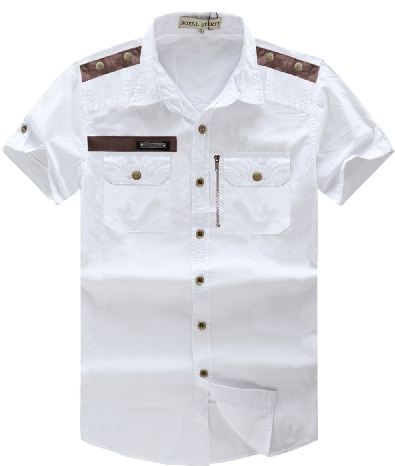 Hvid skjorte med to lommer