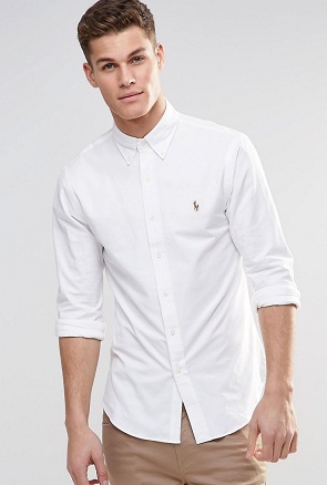 Hvid skjorte med fuld ærme
