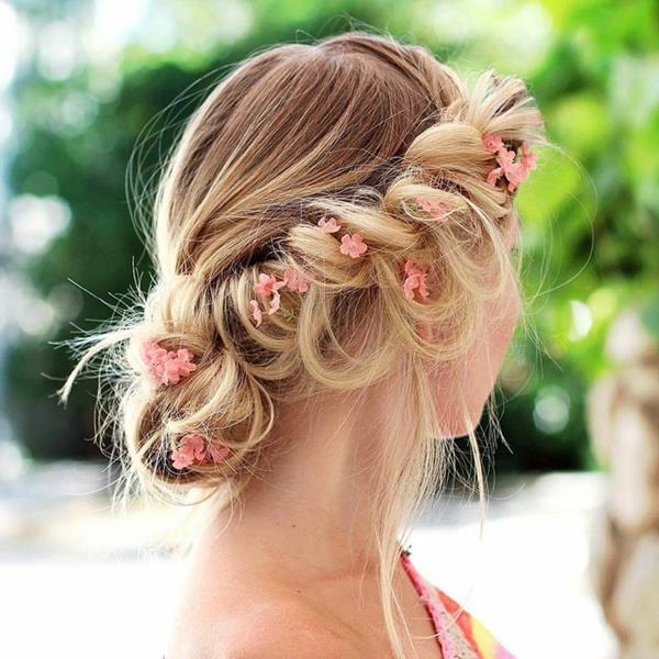 wiesn -kampauksen updo -punoskampaukset